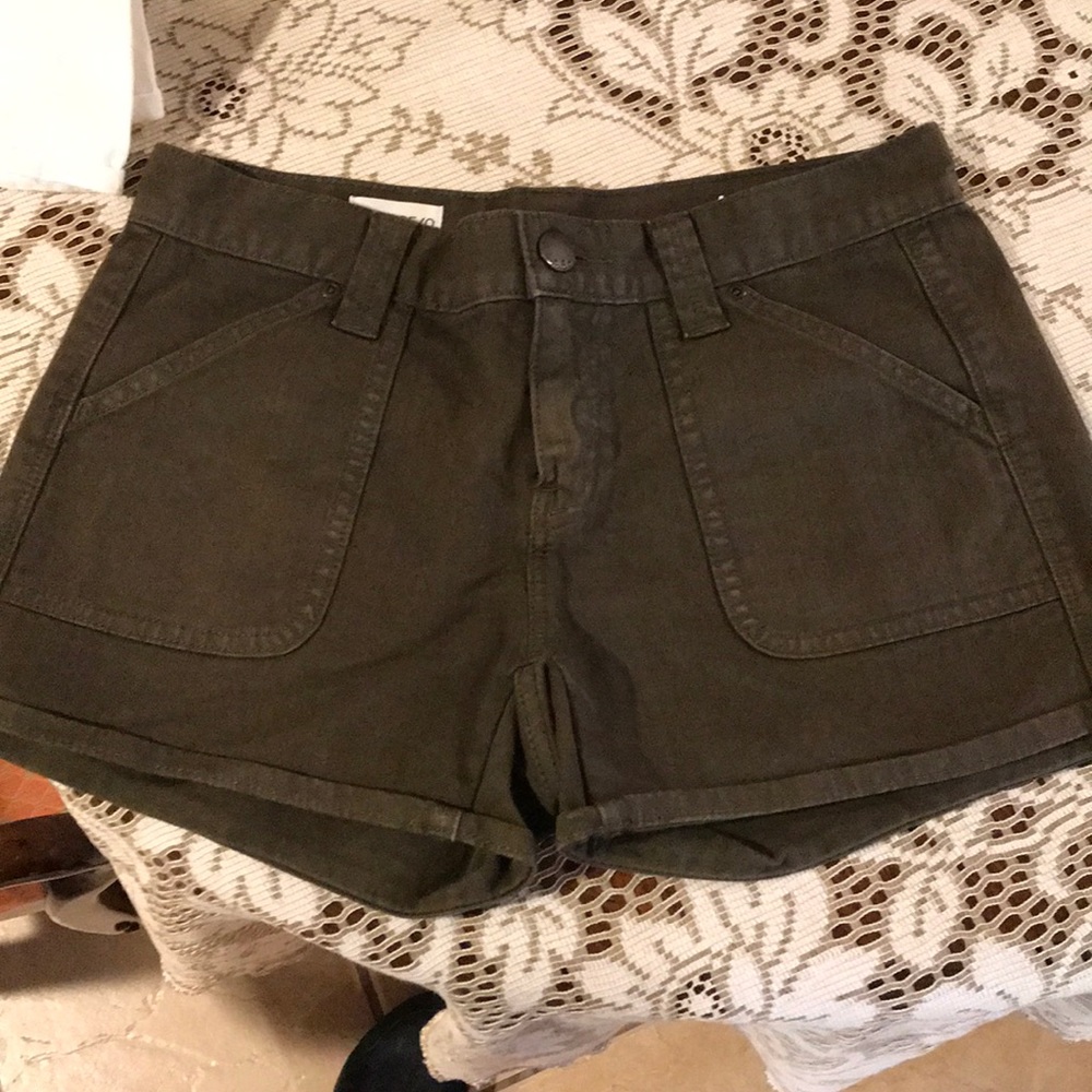 Gap shorts. Size 0/25. Color dark green khaki